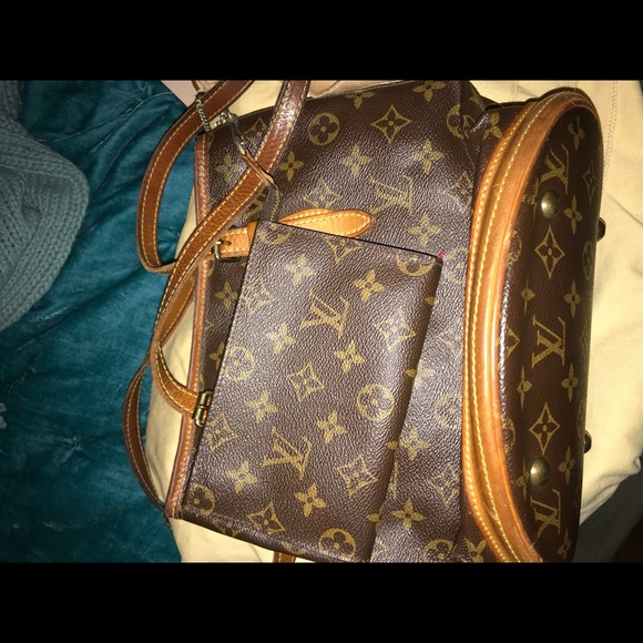 Louis Vuitton - Picture 2 of 5